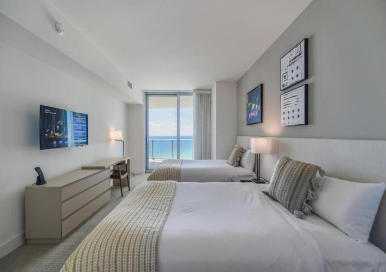 Beachfront Condo With Mesmerizing Views Hollywood Zewnętrze zdjęcie
