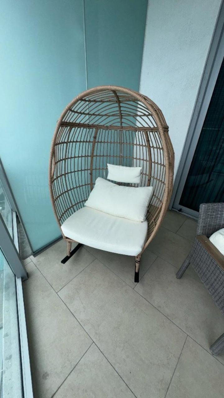 Beachfront Condo With Mesmerizing Views Hollywood Zewnętrze zdjęcie