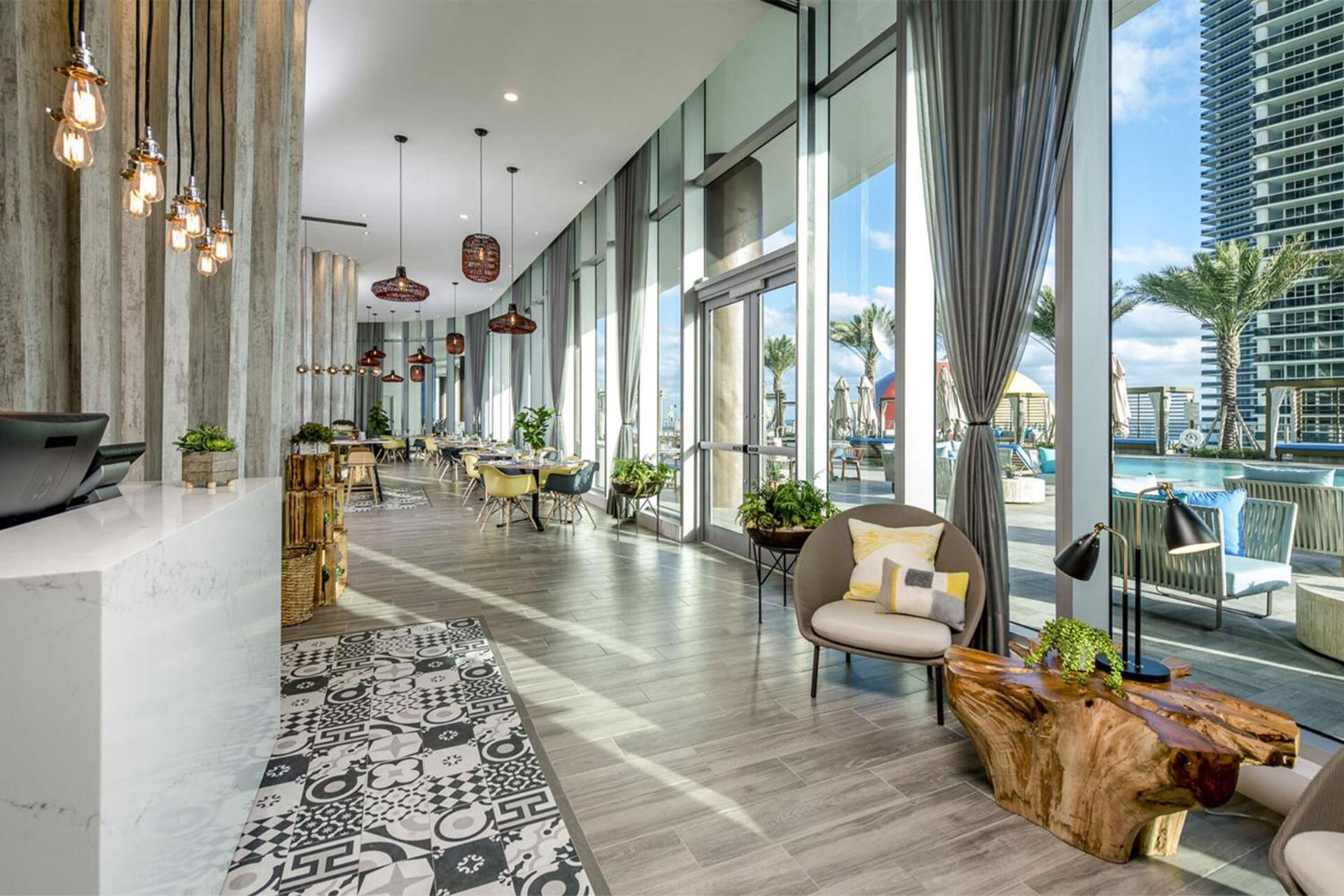 Beachfront Condo With Mesmerizing Views Hollywood Zewnętrze zdjęcie